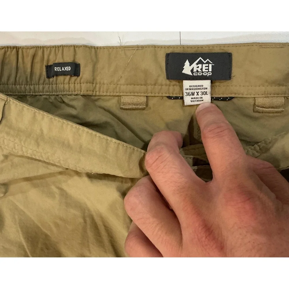 REI Co-op Cargo Pants Mens 36x30 Relaxed Fit Tan Nylon Hiking Gorpcore Outdoor